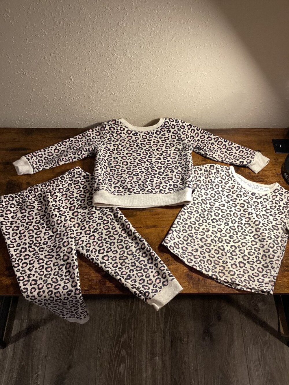 Girls 3-Piece Pink Leopard Print Lounge Pajama Set